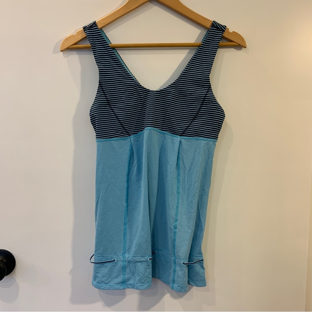 lululemon athletica Ta Ta Topper Blue Workout Tank Size 6